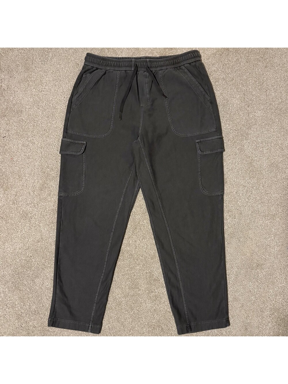 Athleta Womens Farallon Cargo Crop Stretch Jogger Pants Size 8 Gray Active 30x25
